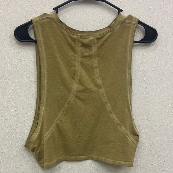 Lululemon Olive Sleeveless “Muscle Love Crop Tank Fade” size 8 - Picture 5 of 7